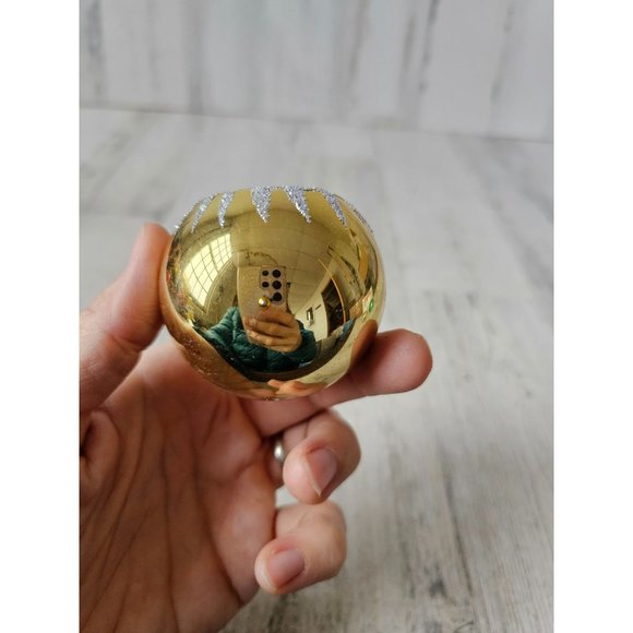 Vintage gold indent glitter silver ball ornament Xmas tree - Picture 7 of 9